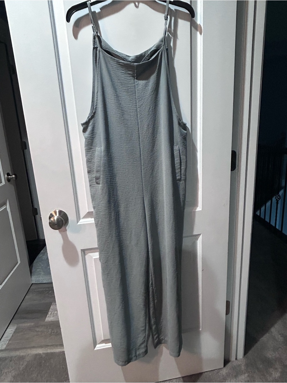 Women's Wide-Leg Sleeveless Jumpsuit in Light Gray